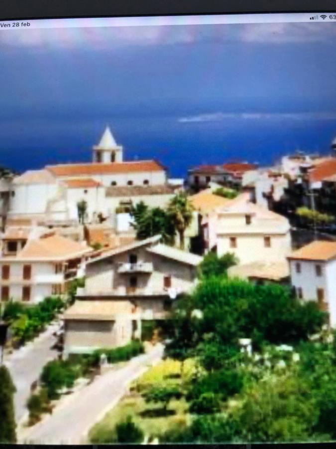 Basico Un Balcone Sul Mare-Casa I Carruggi- Case Vacanza Sicilia&Toscana- エクステリア 写真